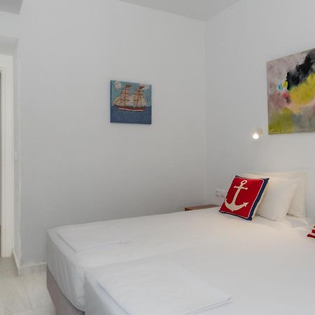 Stratos By Mroom Apartments Makrýgialos المظهر الخارجي الصورة