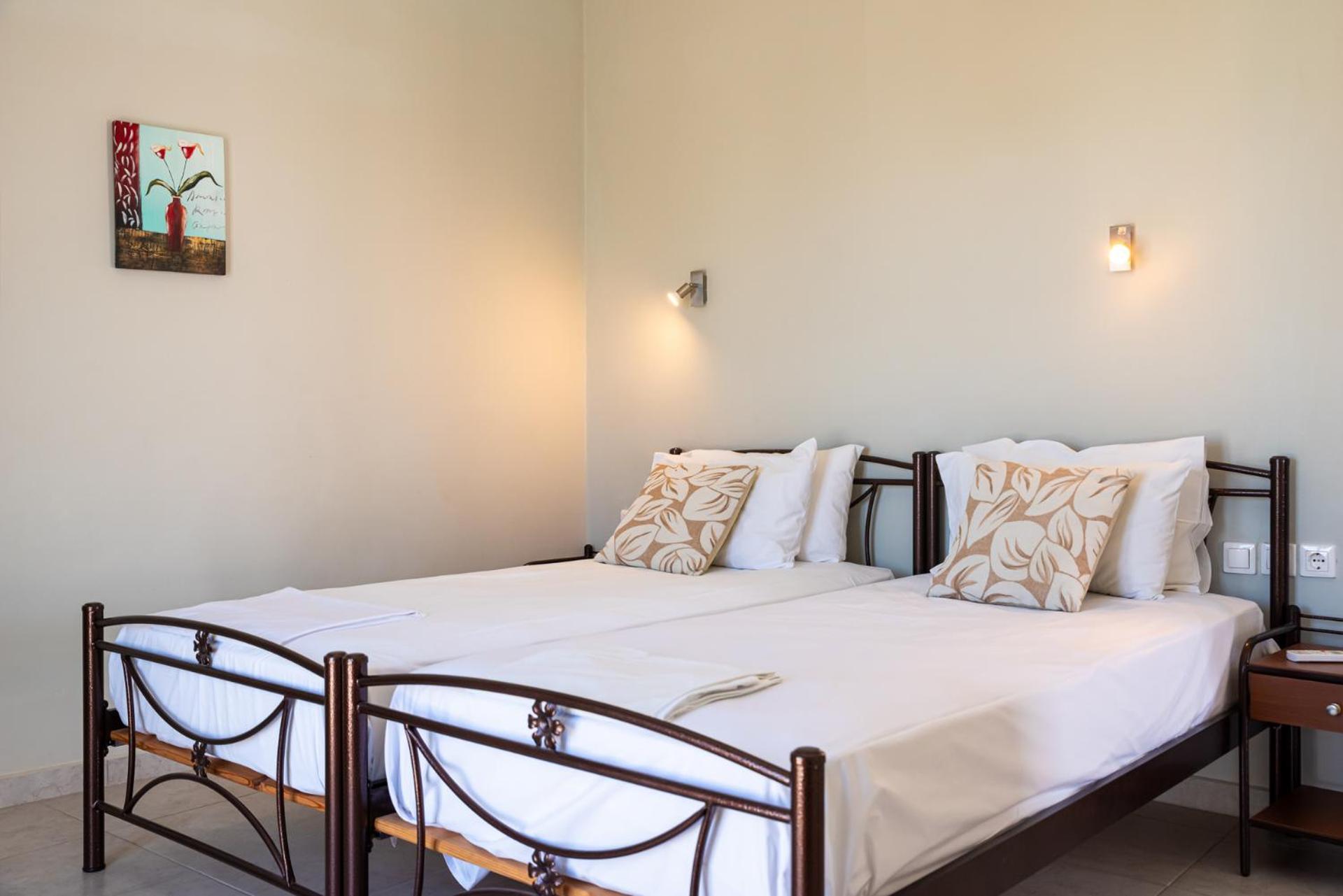 Stratos By Mroom Apartments Makrýgialos المظهر الخارجي الصورة