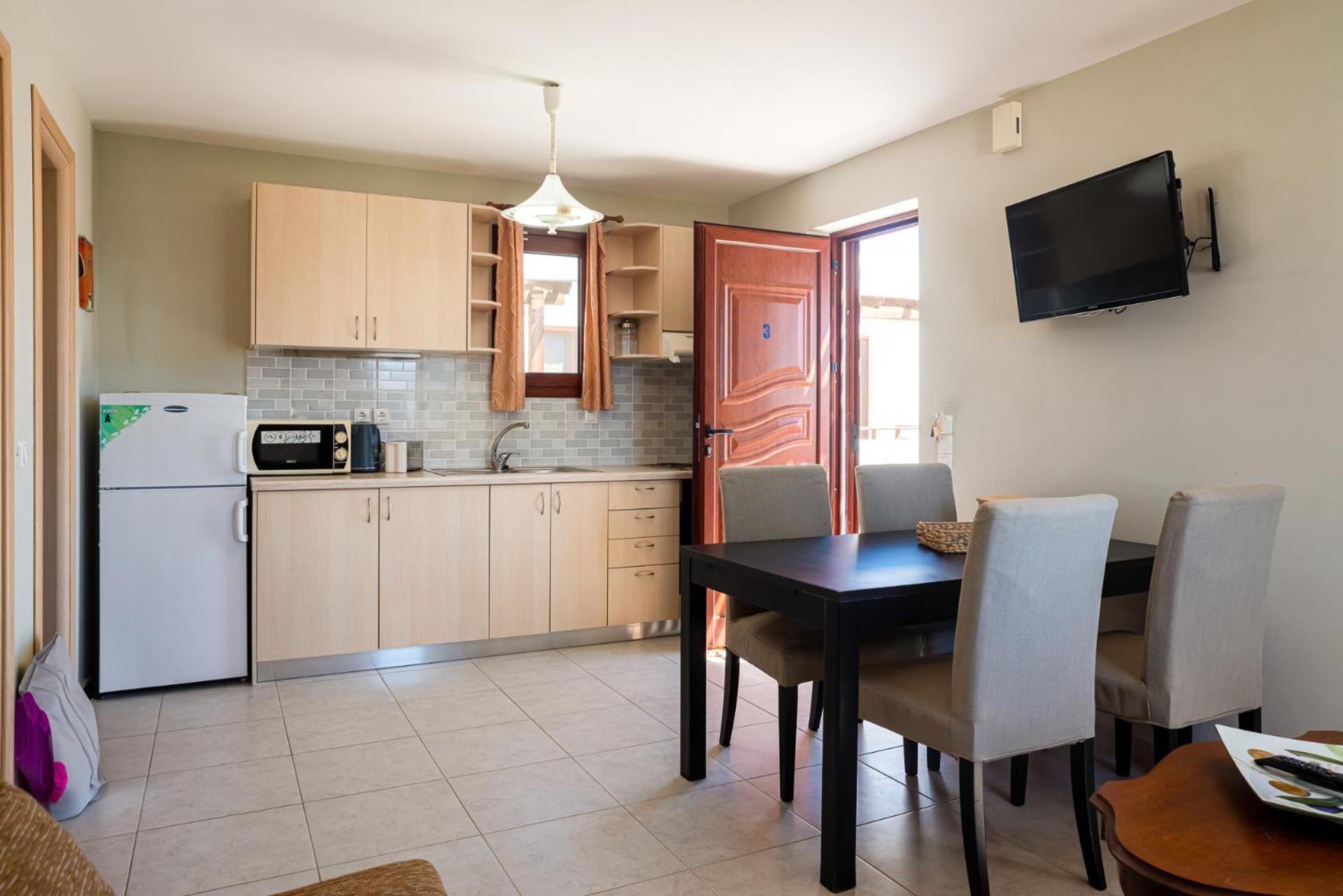 Stratos By Mroom Apartments Makrýgialos المظهر الخارجي الصورة