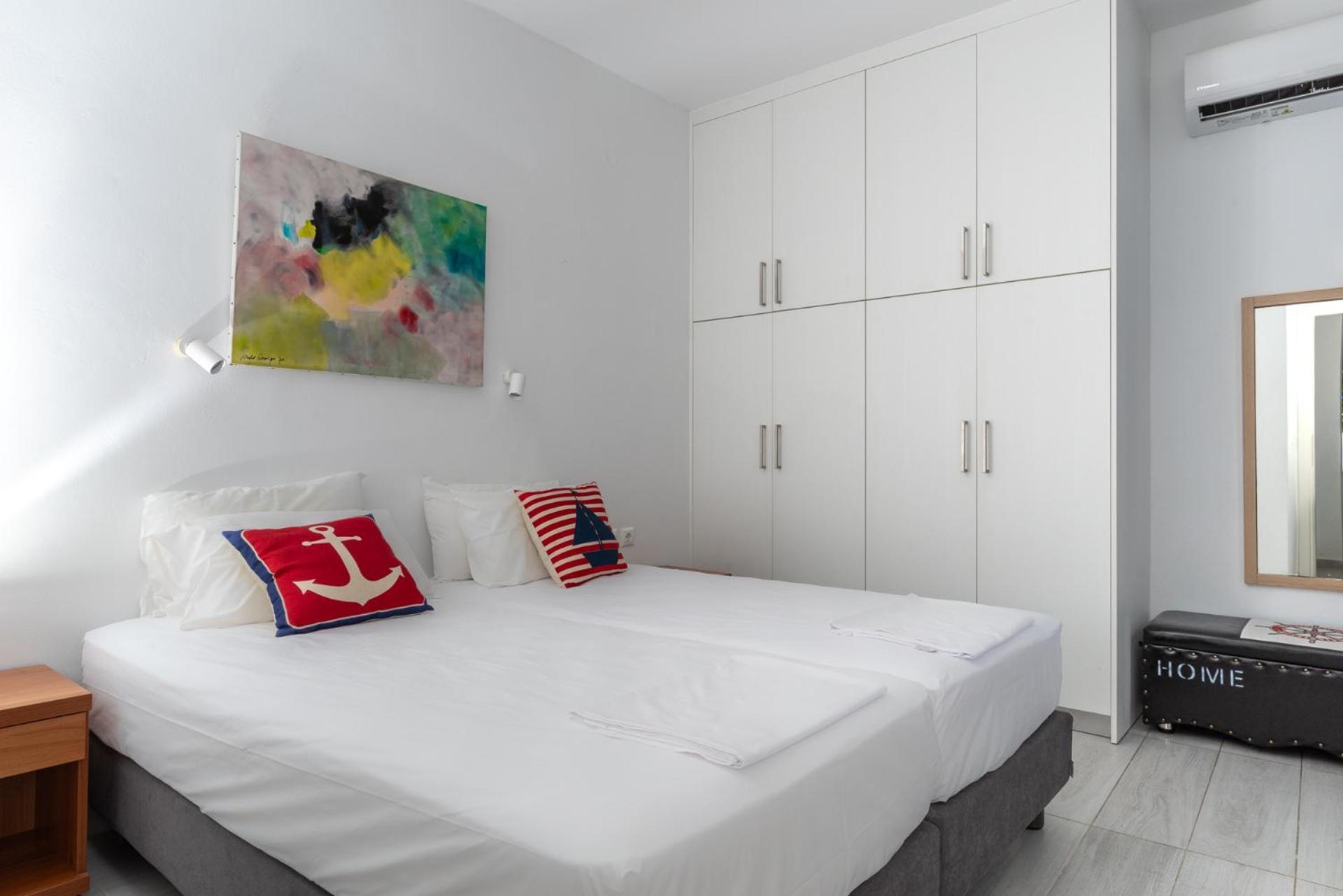 Stratos By Mroom Apartments Makrýgialos المظهر الخارجي الصورة