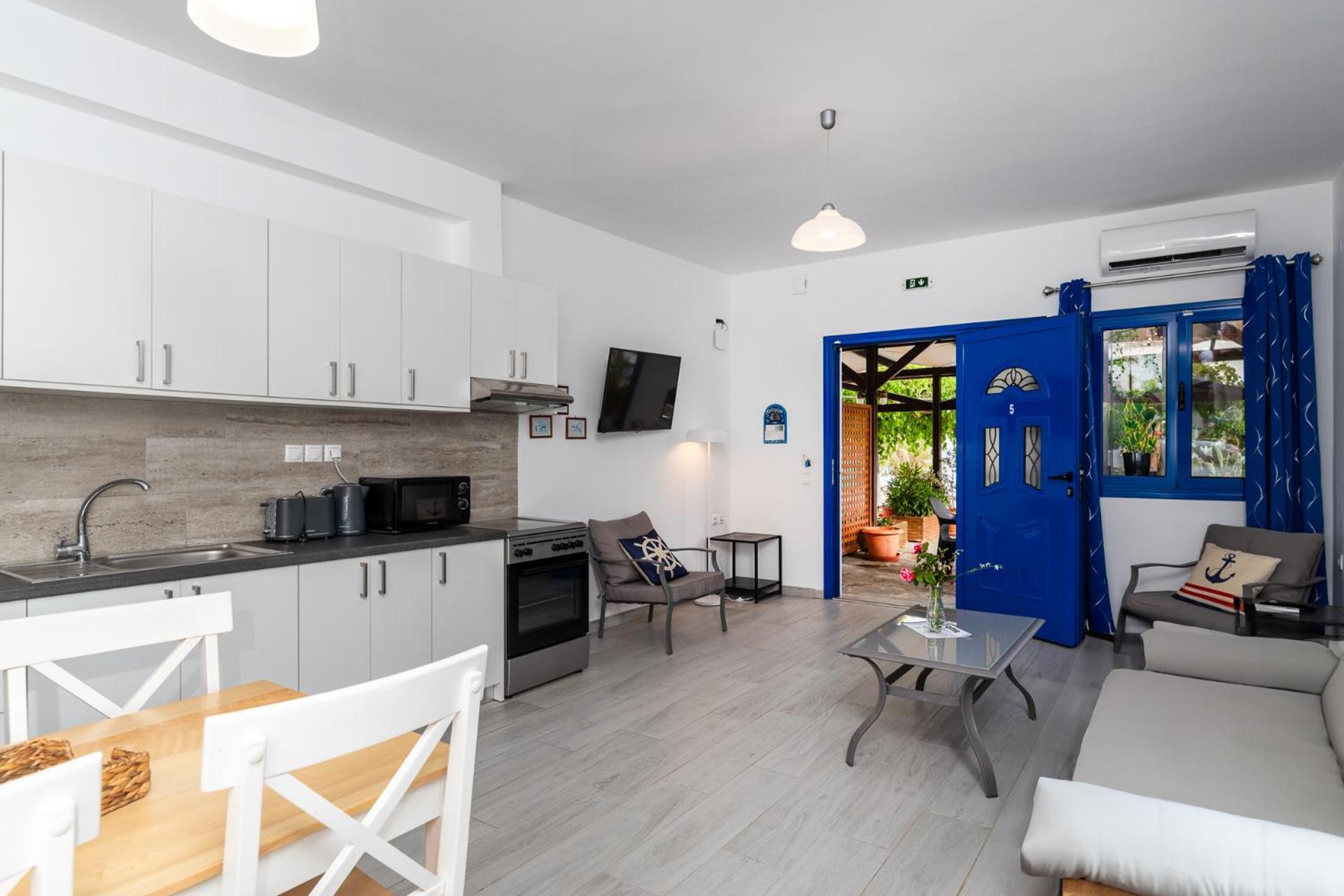 Stratos By Mroom Apartments Makrýgialos المظهر الخارجي الصورة