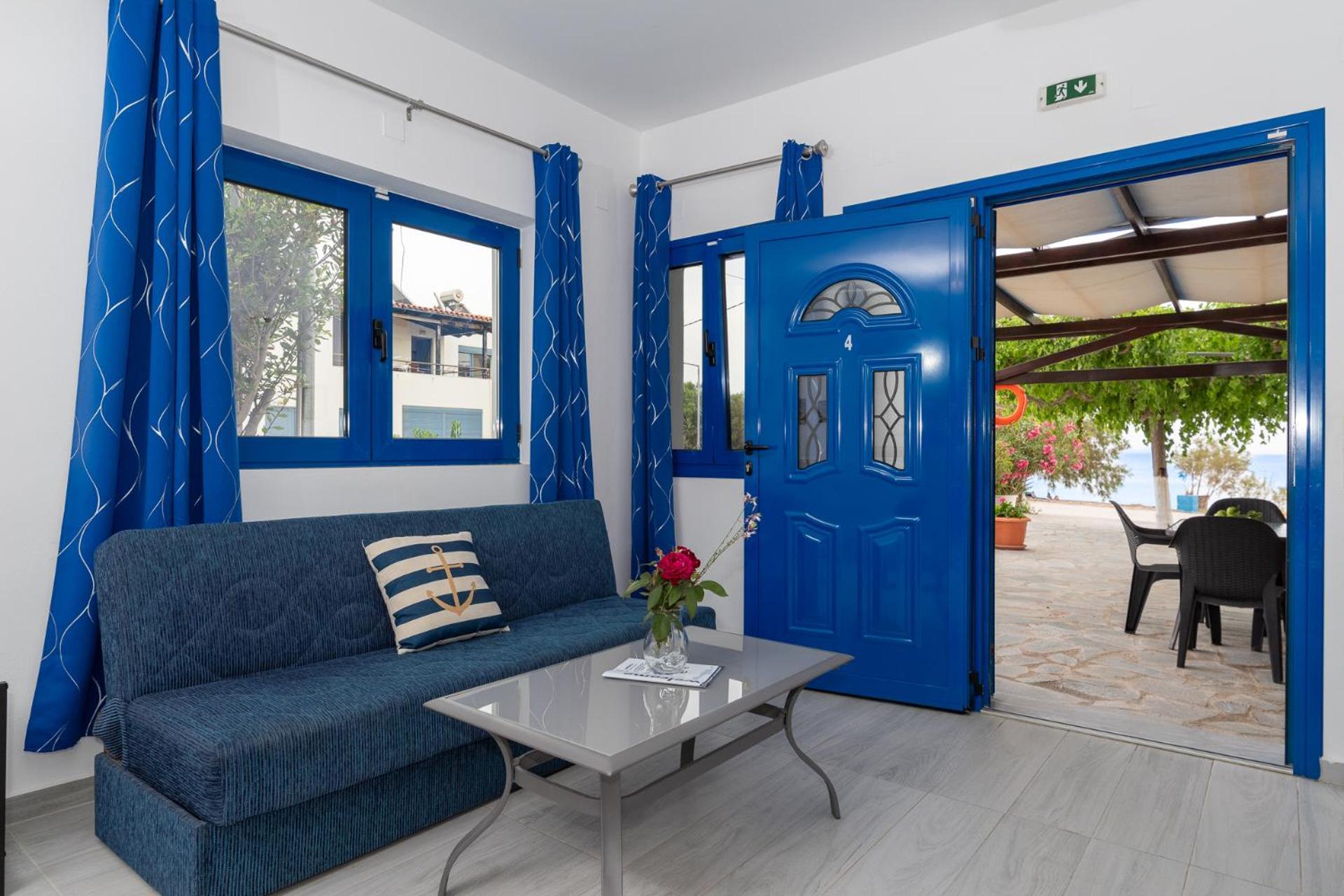 Stratos By Mroom Apartments Makrýgialos المظهر الخارجي الصورة